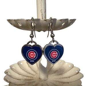 WinCraft MLB Chicago Cubs Earrings Heart Dangle Silver Tone Red and Blue New
